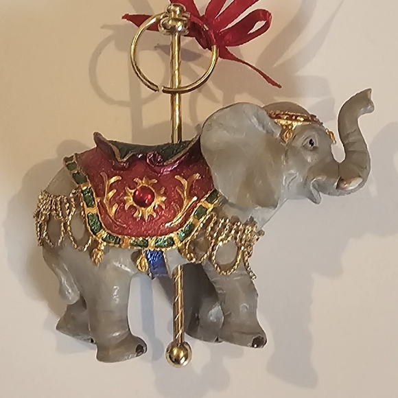 Carousel LION ELEPHANT RABBIT/ HARE Hanging Christman Ornaments 3 pieces - Picture 5 of 10